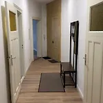 Gemuetliche Direkt Am Bahnhof Perfekte Lage