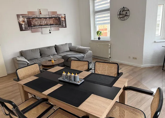 Gemuetliche Direkt Am Bahnhof Perfekte Lage