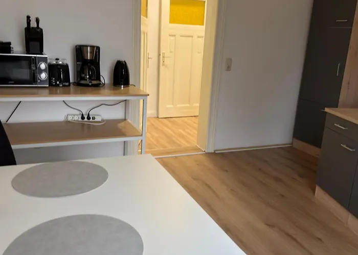 Gemuetliche Direkt Am Bahnhof Perfekte Lage